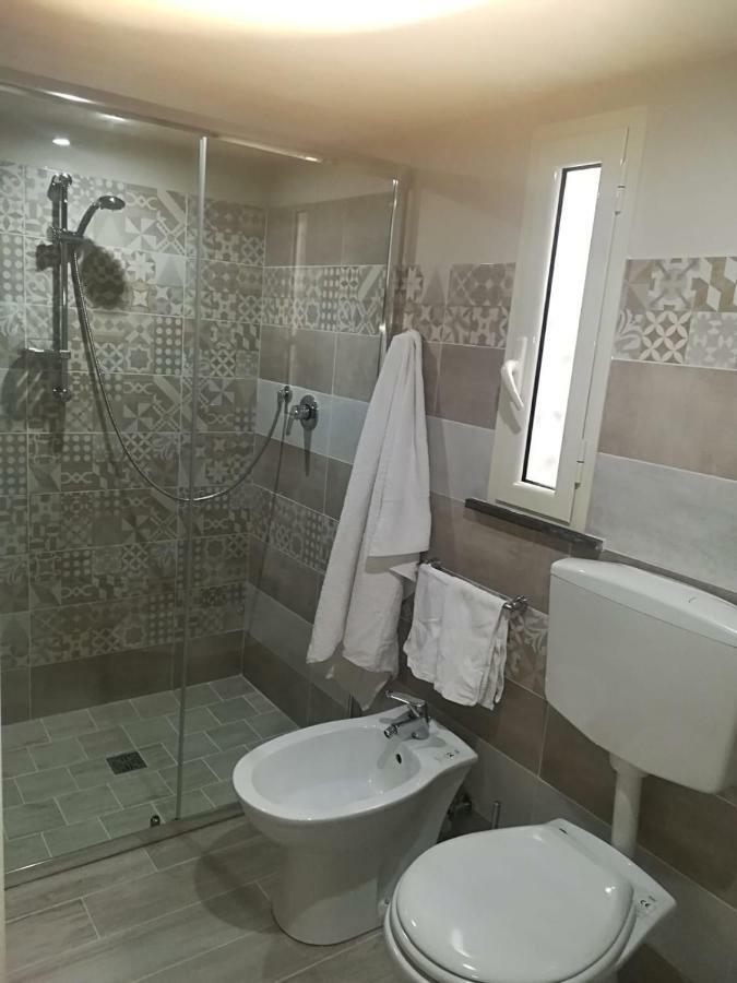 La Mariposa De La Reina Bed & Breakfast แอร์โกลาโน ภายนอก รูปภาพ