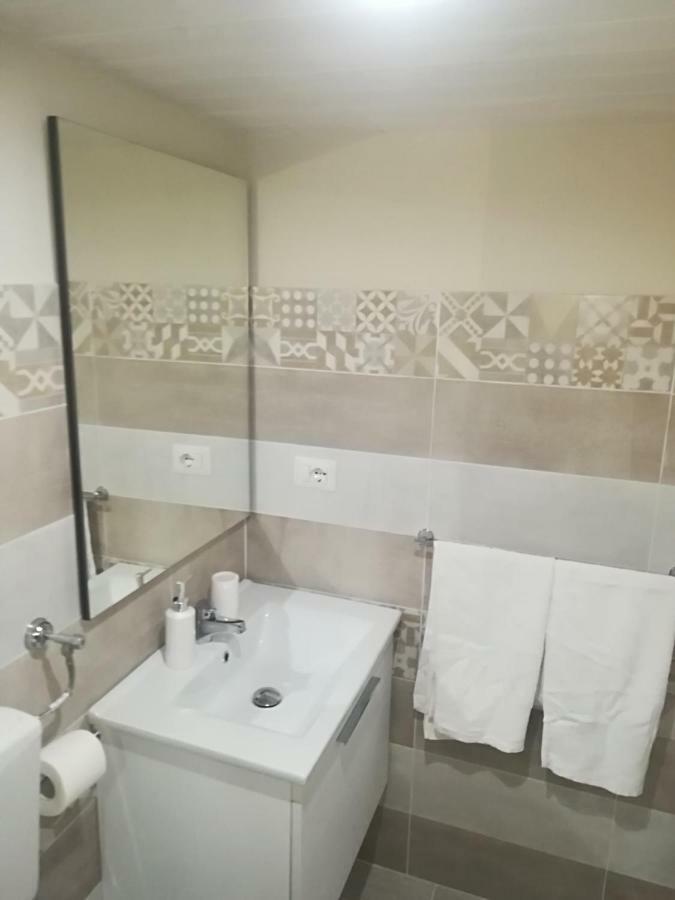 La Mariposa De La Reina Bed & Breakfast แอร์โกลาโน ภายนอก รูปภาพ